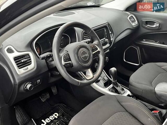 Джип Компас, объемом двигателя 2.4 л и пробегом 224 тыс. км за 10800 $, фото 9 на Automoto.ua