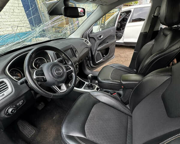 Джип Компас, объемом двигателя 2.4 л и пробегом 141 тыс. км за 9100 $, фото 14 на Automoto.ua