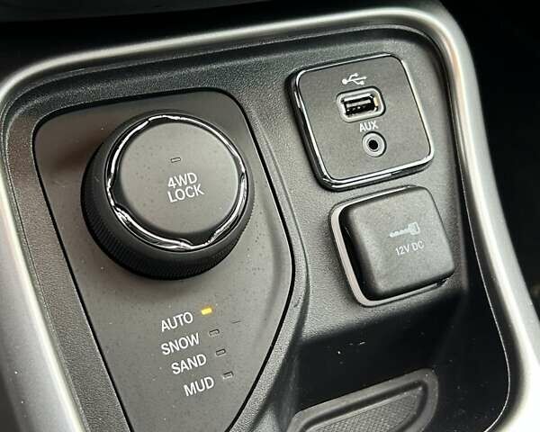 Джип Компас, объемом двигателя 2.4 л и пробегом 36 тыс. км за 16700 $, фото 32 на Automoto.ua