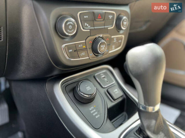 Джип Compass, об'ємом двигуна 2.4 л та пробігом 117 тис. км за 14500 $, фото 32 на Automoto.ua