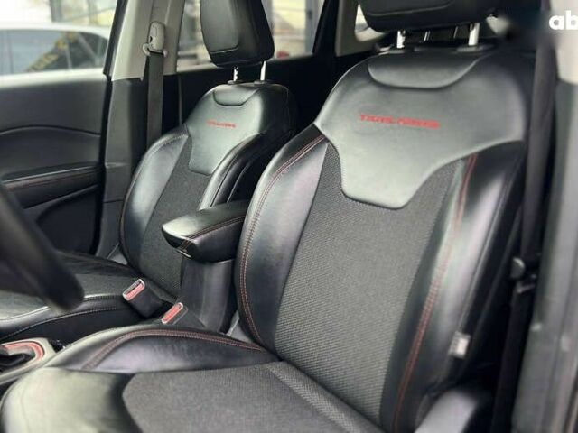 Джип Compass, об'ємом двигуна 0 л та пробігом 140 тис. км за 16800 $, фото 10 на Automoto.ua