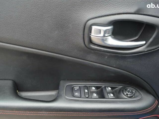 Джип Compass, об'ємом двигуна 2.4 л та пробігом 114 тис. км за 16500 $, фото 26 на Automoto.ua