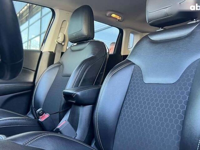 Джип Компас, объемом двигателя 2.4 л и пробегом 110 тыс. км за 15500 $, фото 9 на Automoto.ua