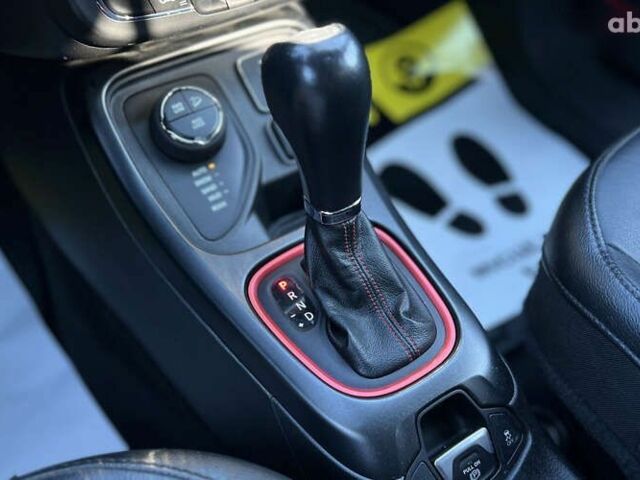Джип Компас, объемом двигателя 0 л и пробегом 102 тыс. км за 16850 $, фото 20 на Automoto.ua
