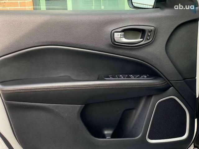 Джип Компас, объемом двигателя 0 л и пробегом 108 тыс. км за 15490 $, фото 19 на Automoto.ua