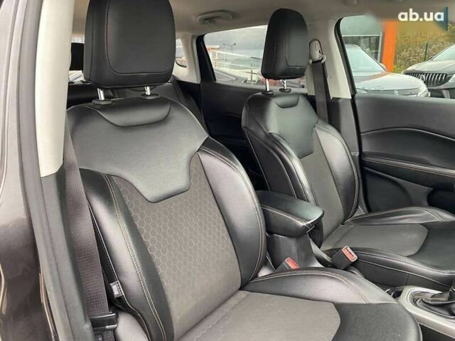 Джип Компас, объемом двигателя 2.4 л и пробегом 106 тыс. км за 15300 $, фото 24 на Automoto.ua