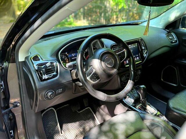 Джип Компас, объемом двигателя 2.4 л и пробегом 114 тыс. км за 14500 $, фото 3 на Automoto.ua
