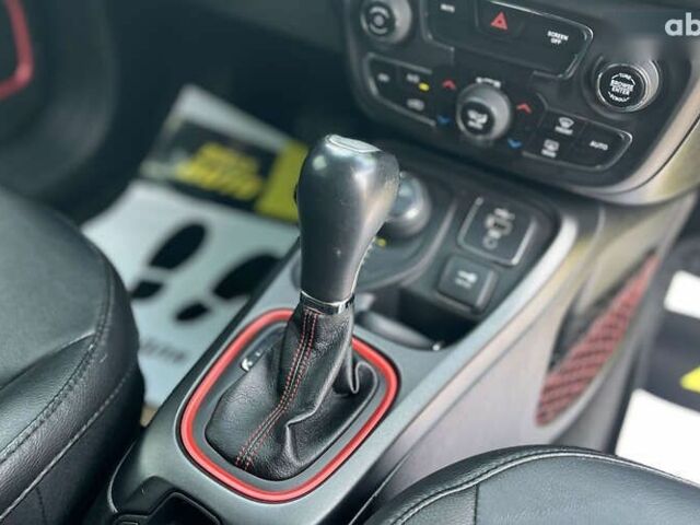 Джип Compass, об'ємом двигуна 2.4 л та пробігом 102 тис. км за 16200 $, фото 28 на Automoto.ua