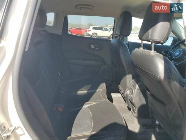 Джип Компас, объемом двигателя 2.4 л и пробегом 160 тыс. км за 3300 $, фото 9 на Automoto.ua