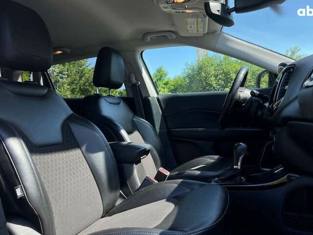 Джип Компас, объемом двигателя 2.4 л и пробегом 15 тыс. км за 17990 $, фото 7 на Automoto.ua