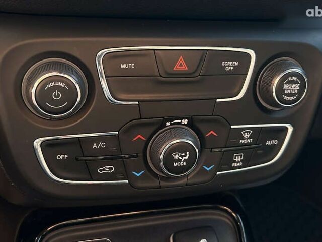 Джип Компас, объемом двигателя 2.4 л и пробегом 15 тыс. км за 17990 $, фото 19 на Automoto.ua