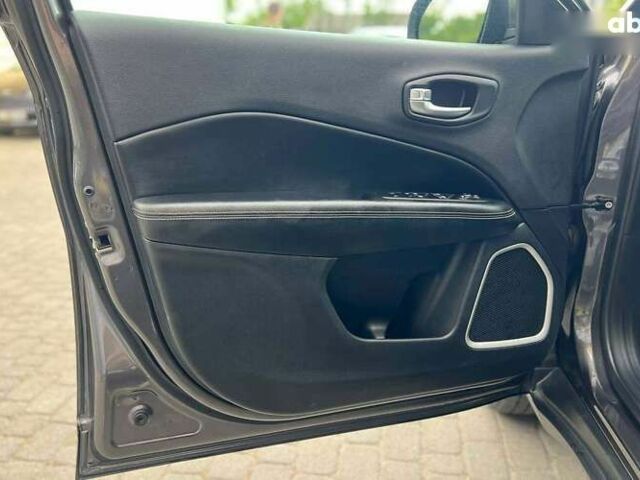 Джип Компас, объемом двигателя 2.4 л и пробегом 57 тыс. км за 15500 $, фото 7 на Automoto.ua