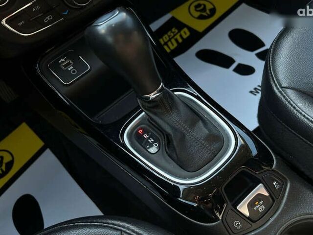 Джип Компас, объемом двигателя 2.4 л и пробегом 15 тыс. км за 17990 $, фото 13 на Automoto.ua