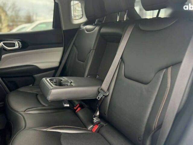 Джип Compass, об'ємом двигуна 2.4 л та пробігом 31 тис. км за 20900 $, фото 27 на Automoto.ua