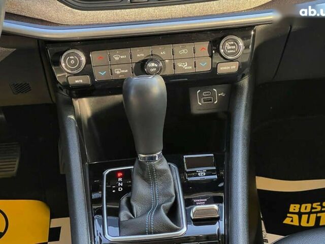 Джип Компас, объемом двигателя 2.4 л и пробегом 75 тыс. км за 18900 $, фото 13 на Automoto.ua