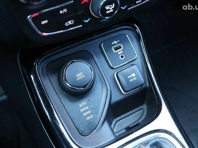 Джип Compass, об'ємом двигуна 2.4 л та пробігом 82 тис. км за 17900 $, фото 20 на Automoto.ua