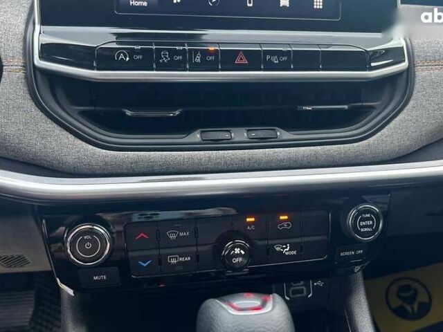 Джип Compass, об'ємом двигуна 2.4 л та пробігом 103 тис. км за 19500 $, фото 17 на Automoto.ua