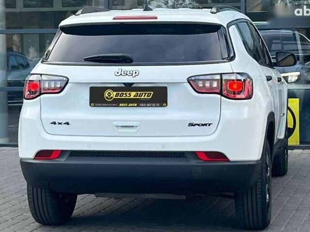 Джип Compass, об'ємом двигуна 2.4 л та пробігом 103 тис. км за 19500 $, фото 6 на Automoto.ua