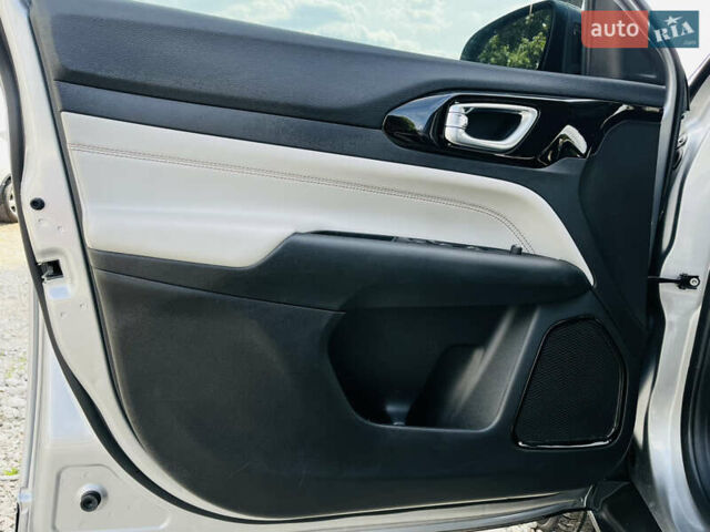 Джип Compass, об'ємом двигуна 2.36 л та пробігом 35 тис. км за 18500 $, фото 12 на Automoto.ua