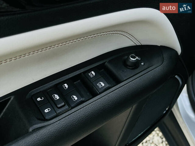 Джип Compass, об'ємом двигуна 2.36 л та пробігом 35 тис. км за 18500 $, фото 13 на Automoto.ua