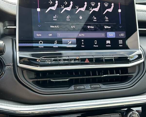 Джип Компас, объемом двигателя 2.4 л и пробегом 23 тыс. км за 23700 $, фото 32 на Automoto.ua