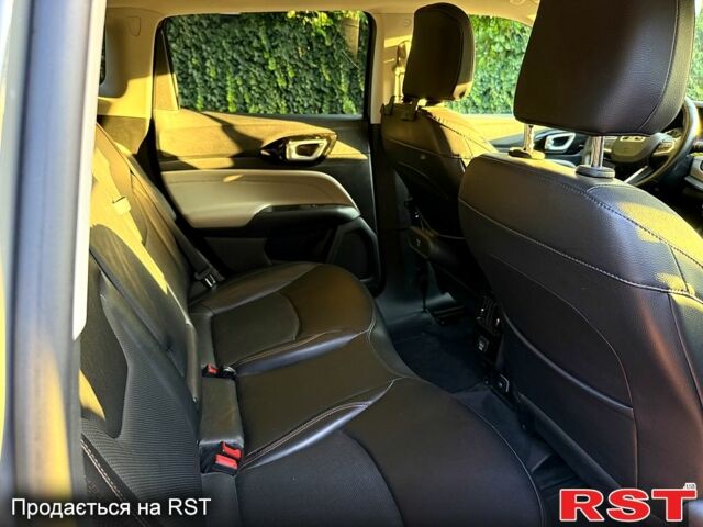 Джип Compass, об'ємом двигуна 2.4 л та пробігом 40 тис. км за 23000 $, фото 5 на Automoto.ua