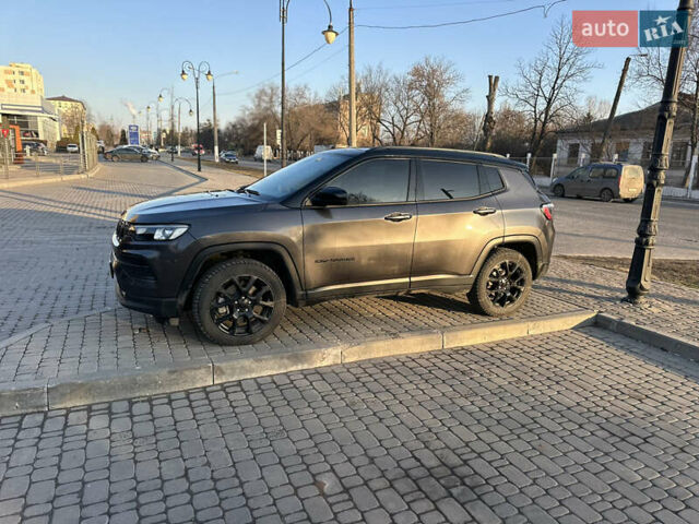 Джип Компас, объемом двигателя 2 л и пробегом 28 тыс. км за 24000 $, фото 2 на Automoto.ua