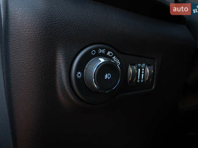 Джип Compass, об'ємом двигуна 2 л та пробігом 53 тис. км за 21800 $, фото 28 на Automoto.ua