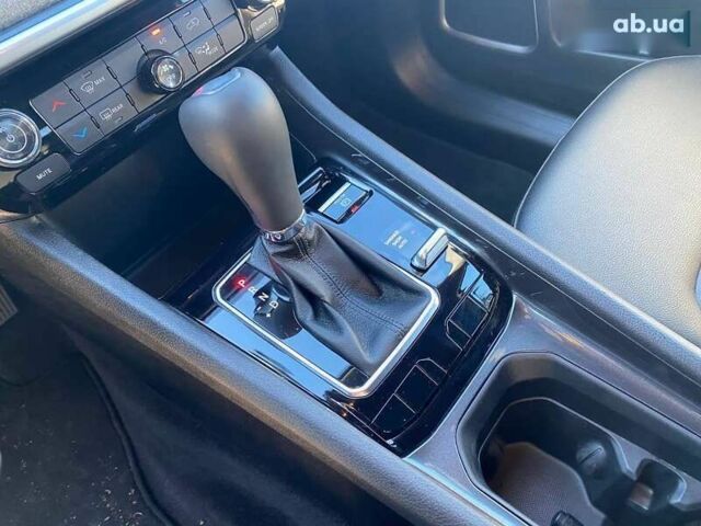 Джип Compass, об'ємом двигуна 2 л та пробігом 24 тис. км за 22500 $, фото 17 на Automoto.ua