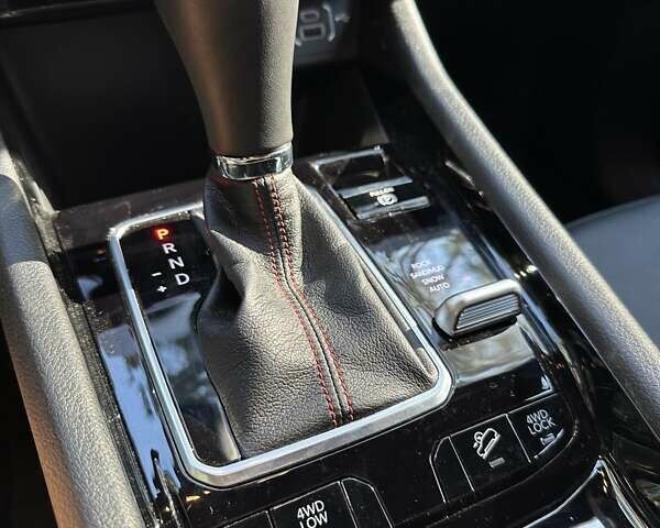 Джип Компас, объемом двигателя 2 л и пробегом 10 тыс. км за 25999 $, фото 24 на Automoto.ua