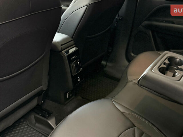 Джип Compass, об'ємом двигуна 1.47 л та пробігом 0 тис. км за 34869 $, фото 19 на Automoto.ua