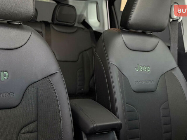 Джип Compass, об'ємом двигуна 1.47 л та пробігом 0 тис. км за 34869 $, фото 14 на Automoto.ua