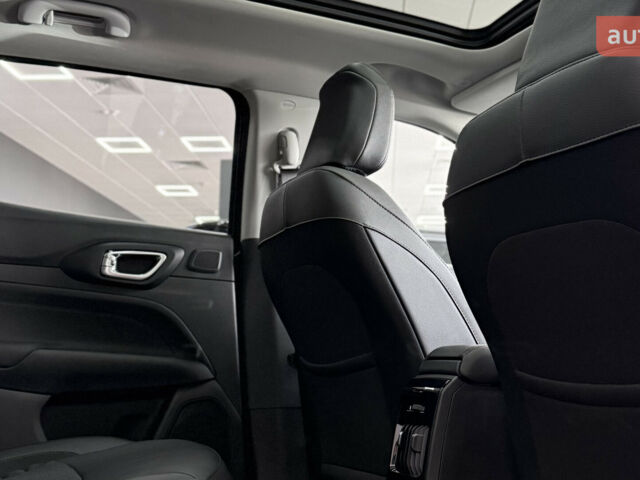 Джип Compass, об'ємом двигуна 1.47 л та пробігом 0 тис. км за 34869 $, фото 10 на Automoto.ua