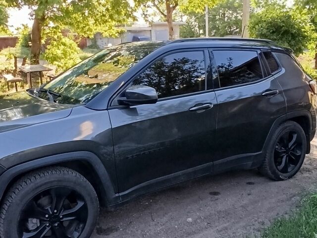 Сірий Джип Compass, об'ємом двигуна 2.4 л та пробігом 108 тис. км за 14500 $, фото 2 на Automoto.ua