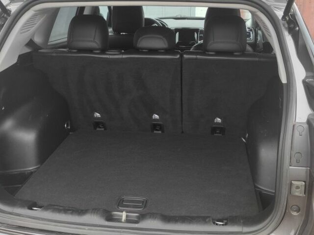 Серый Джип Компас, объемом двигателя 2.4 л и пробегом 201 тыс. км за 14500 $, фото 3 на Automoto.ua