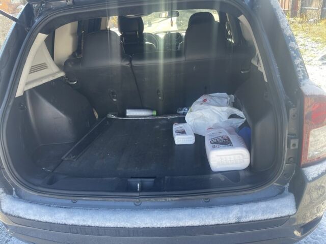 Сірий Джип Compass, об'ємом двигуна 2.4 л та пробігом 1000 тис. км за 6072 $, фото 4 на Automoto.ua