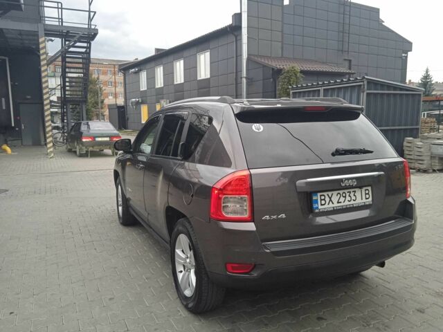 Сірий Джип Compass, об'ємом двигуна 2.4 л та пробігом 137 тис. км за 9000 $, фото 2 на Automoto.ua