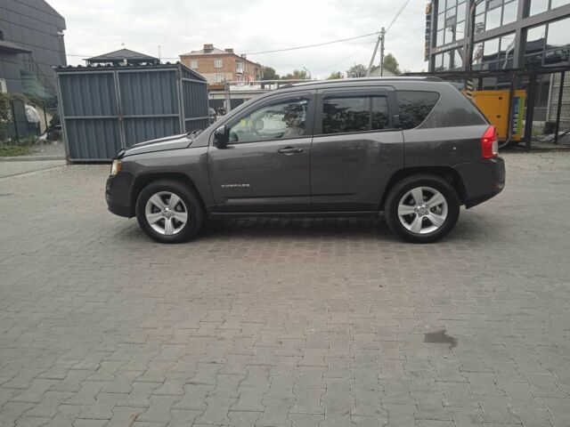 Сірий Джип Compass, об'ємом двигуна 2.4 л та пробігом 137 тис. км за 9000 $, фото 5 на Automoto.ua