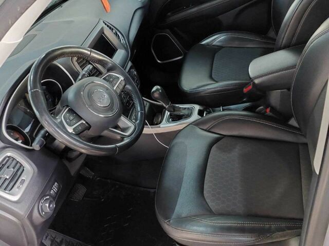 Серый Джип Компас, объемом двигателя 2.4 л и пробегом 164 тыс. км за 357 $, фото 8 на Automoto.ua