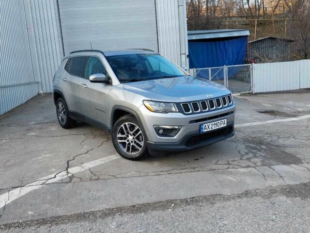 Серый Джип Компас, объемом двигателя 2.4 л и пробегом 164 тыс. км за 357 $, фото 4 на Automoto.ua