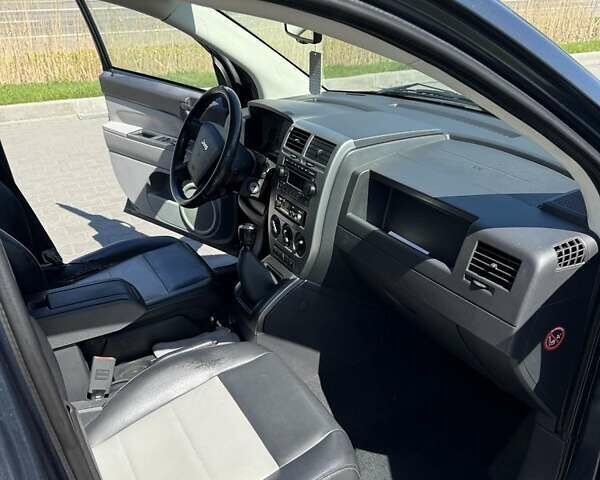 Сірий Джип Compass, об'ємом двигуна 2 л та пробігом 198 тис. км за 7700 $, фото 11 на Automoto.ua