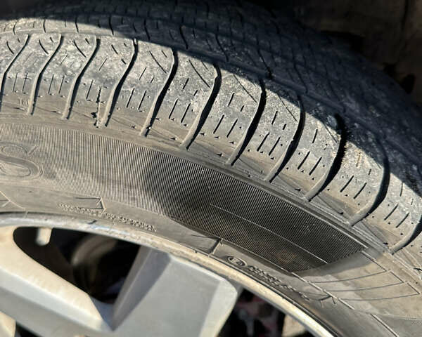 Сірий Джип Compass, об'ємом двигуна 2 л та пробігом 300 тис. км за 2100 $, фото 4 на Automoto.ua