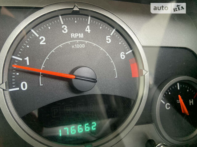 Сірий Джип Compass, об'ємом двигуна 2.4 л та пробігом 176 тис. км за 6950 $, фото 35 на Automoto.ua