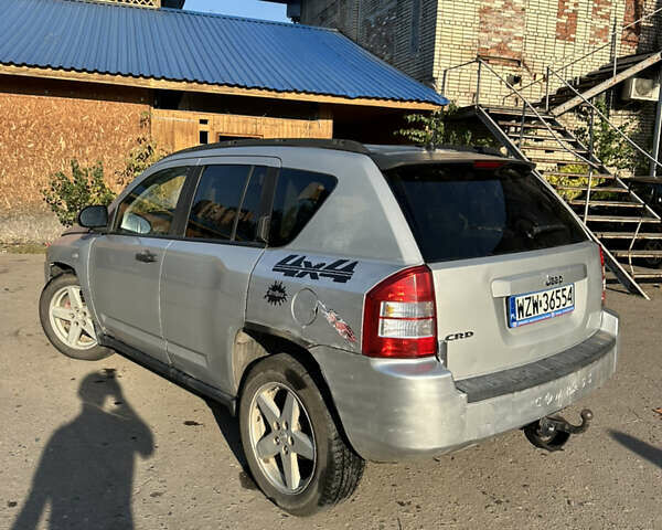Сірий Джип Compass, об'ємом двигуна 2 л та пробігом 300 тис. км за 2100 $, фото 3 на Automoto.ua