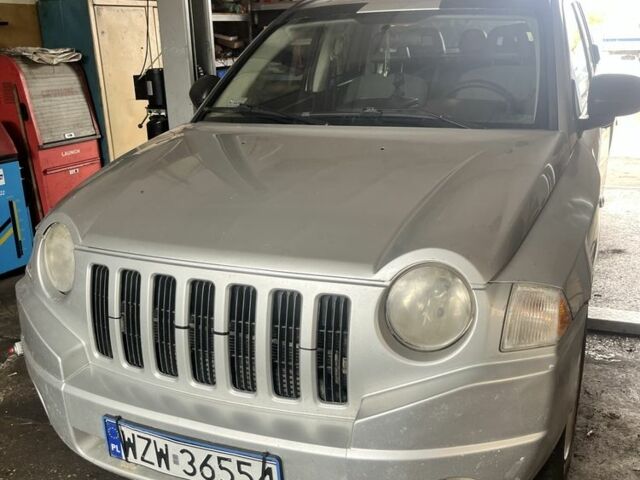 Сірий Джип Compass, об'ємом двигуна 2 л та пробігом 310 тис. км за 3580 $, фото 1 на Automoto.ua