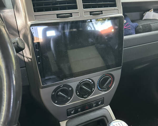 Сірий Джип Compass, об'ємом двигуна 2 л та пробігом 294 тис. км за 7500 $, фото 13 на Automoto.ua