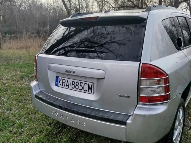Серый Джип Компас, объемом двигателя 2 л и пробегом 78 тыс. км за 2953 $, фото 14 на Automoto.ua