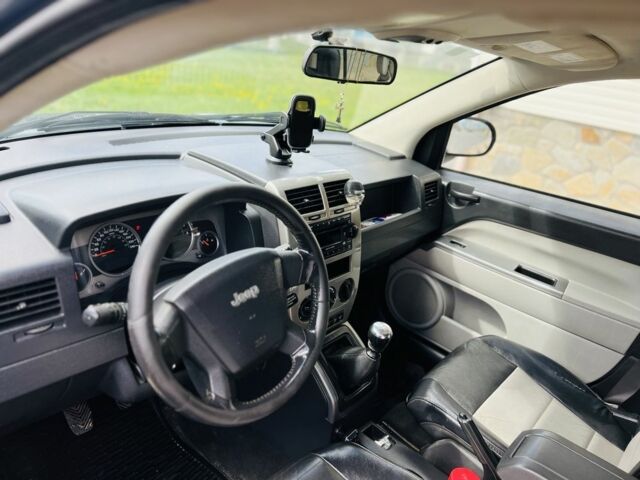 Сірий Джип Compass, об'ємом двигуна 2 л та пробігом 300 тис. км за 4450 $, фото 10 на Automoto.ua