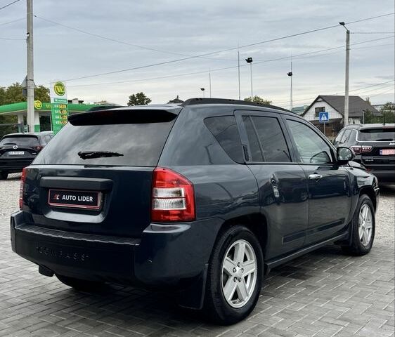 Серый Джип Компас, объемом двигателя 2.4 л и пробегом 280 тыс. км за 6900 $, фото 3 на Automoto.ua