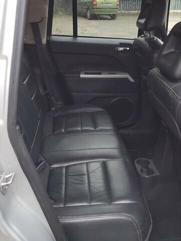 Серый Джип Компас, объемом двигателя 2.36 л и пробегом 133 тыс. км за 7888 $, фото 10 на Automoto.ua